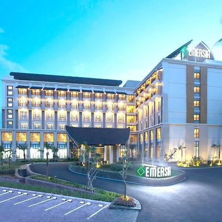 Emersia Hotel & Resort Batusangkar Ngoại thất bức ảnh